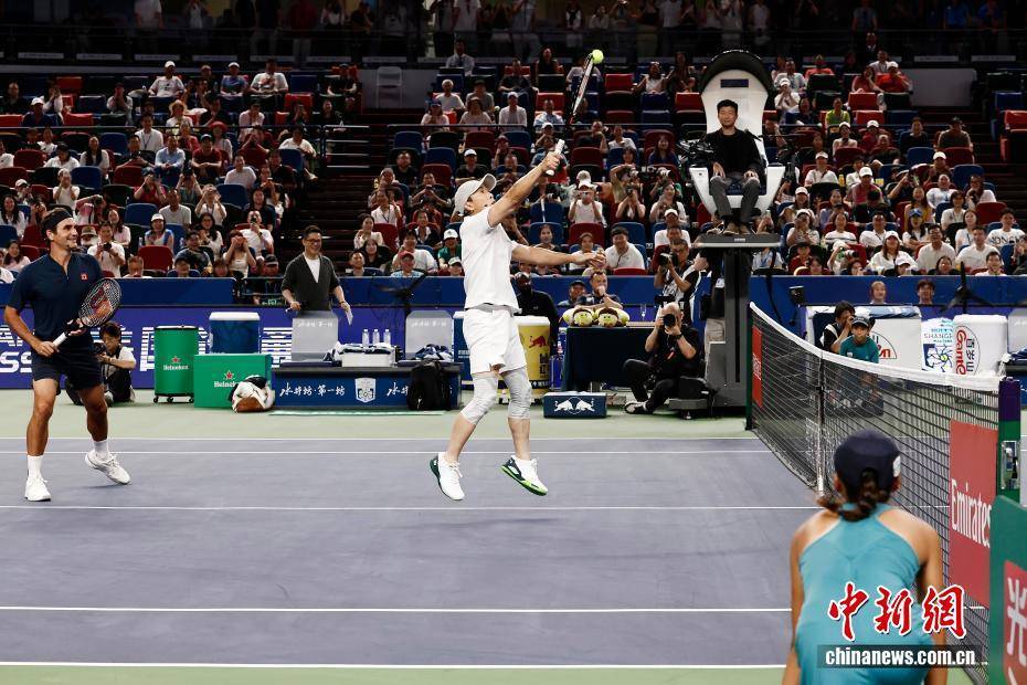 西班牙网球队绝杀英国网球队,费德勒送出助攻 西班牙网球队绝杀英国网球队,费德勒送出助攻