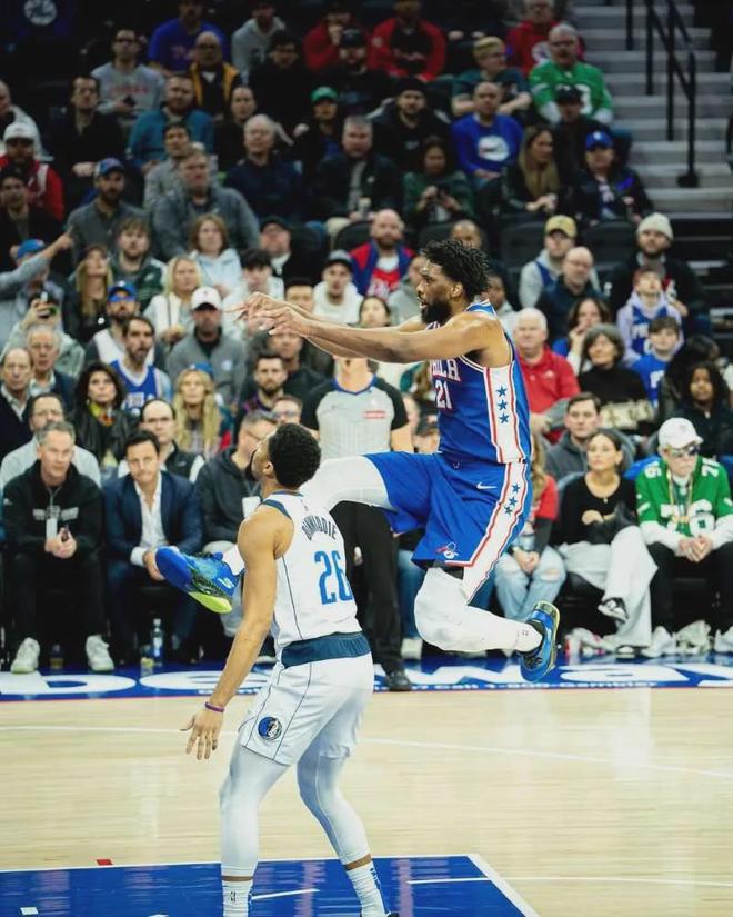 76人逆转立陶宛男篮，恩比德惊艳世界