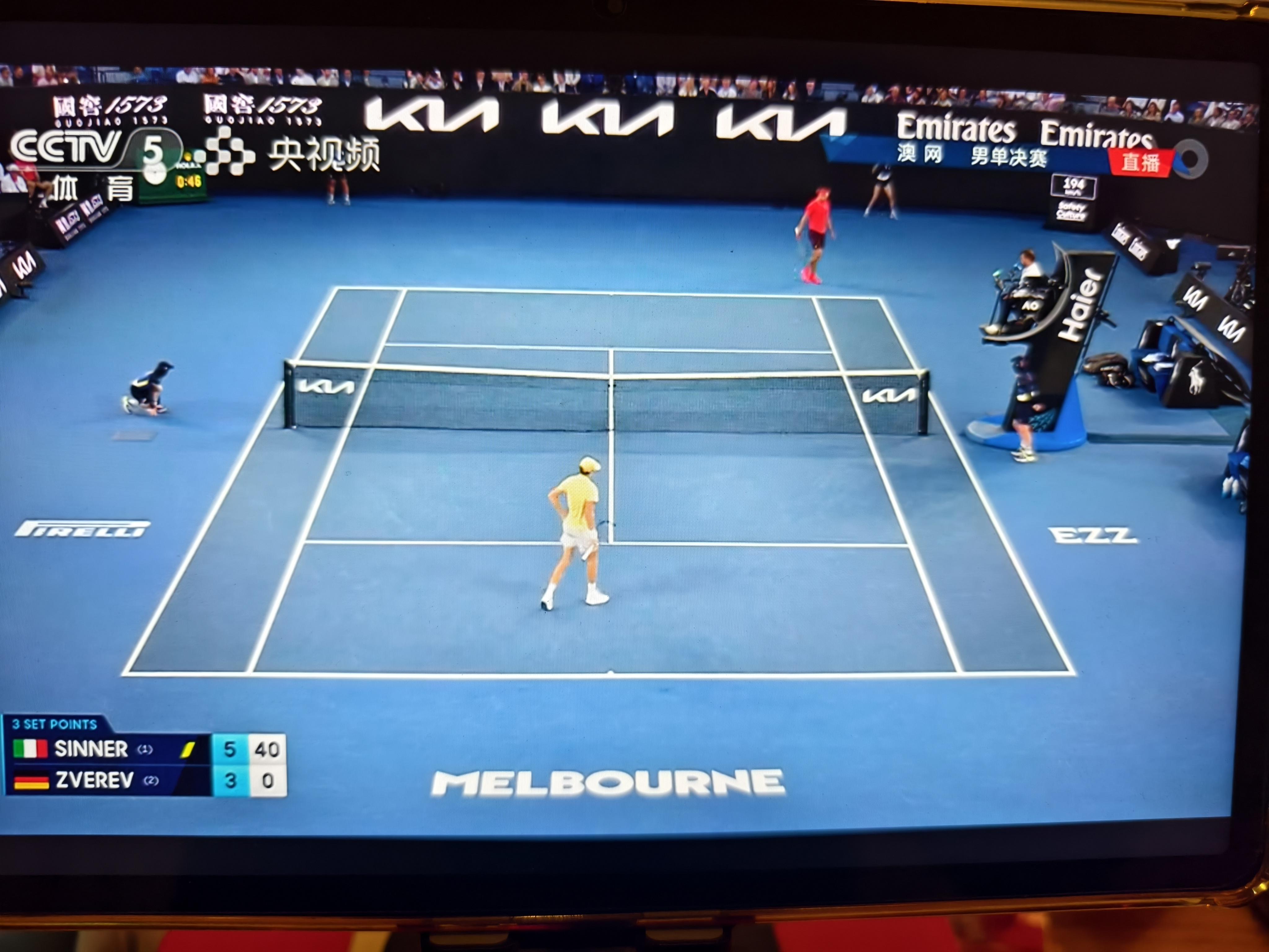 澳网横扫法网,兹维列夫关键制胜 澳网横扫法网,兹维列夫关键制胜