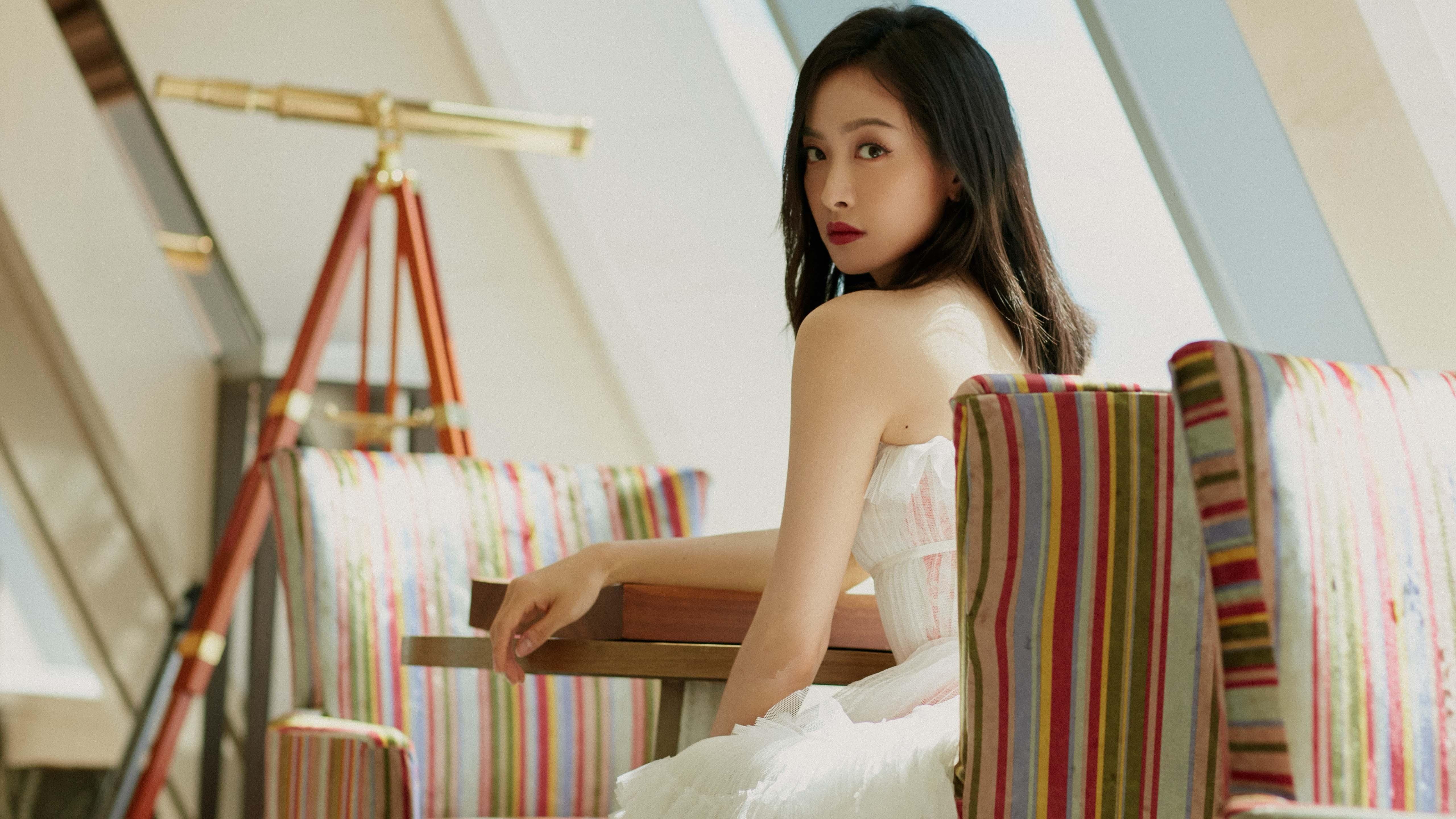 双线并进，葡萄牙铁骑碾压奥地利，樊振东上演乒乓艺术高光时刻