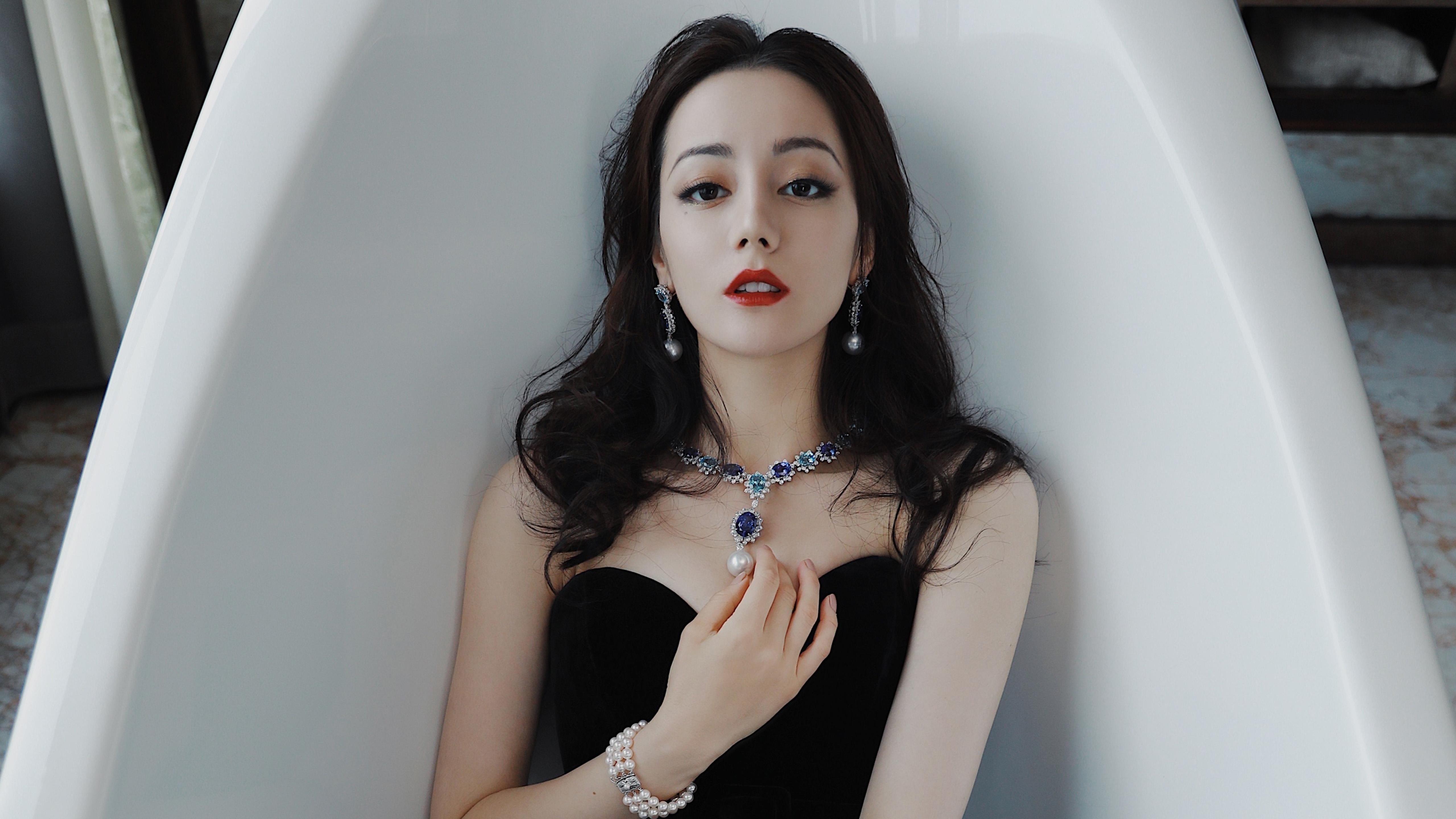 高卢火炮轰鸣！里昂3-1那不勒斯，这场火力压制如何击碎亚平宁防线？