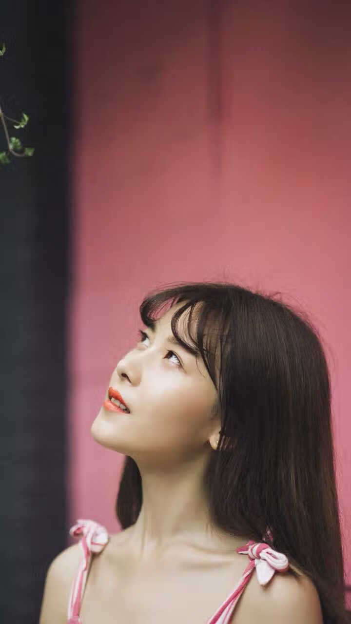 鹰眼灼铁壁,当英格拉姆点燃火焰,魔术构筑禁飞区