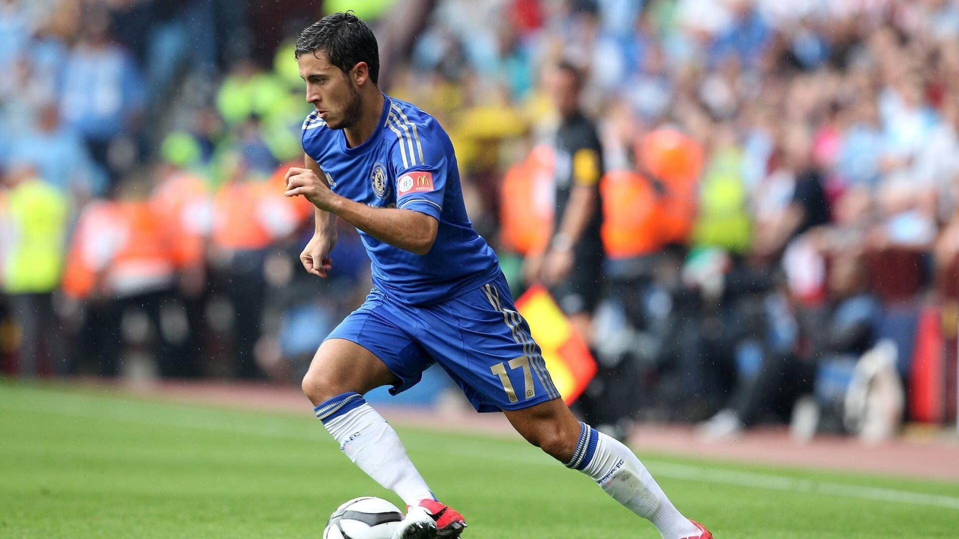 唯一救世主，从拜仁防线到篮球圣殿—金玟哉的双重奇迹