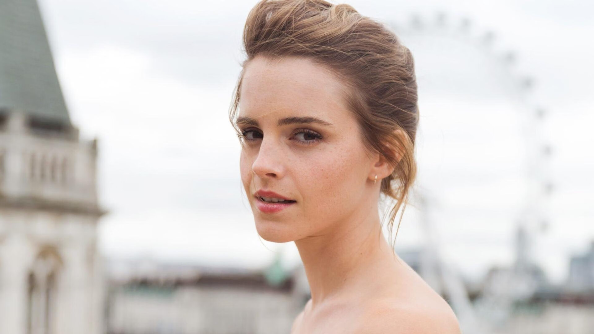 莱万梦剧场验货？曼联防线让他想起被摩纳哥锁死的夜晚